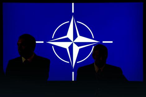 NATO: Pojačati pritisak na Severnu Koreju