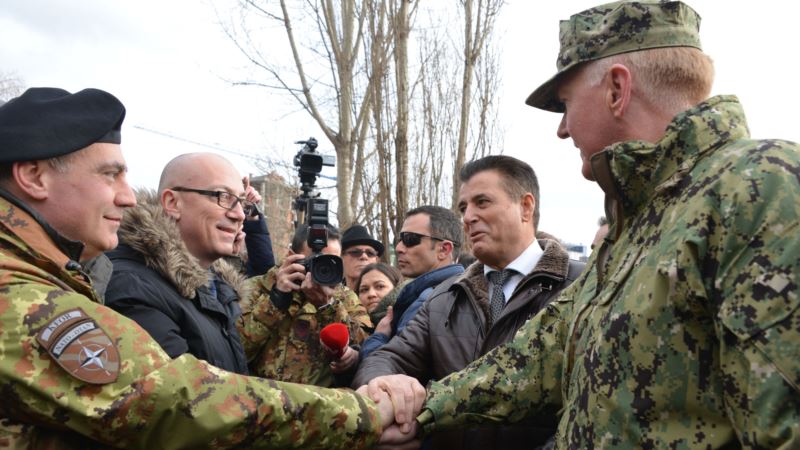 NATO komandant Fogo sa gradonačelnicima južne i severne Mitrovice