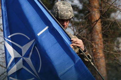 NATO zabrinut zbog vojske Kosova