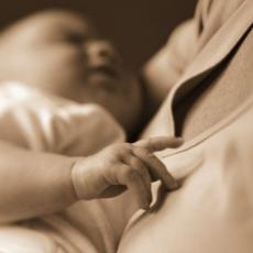 NAUČNO DOKAZANO: Dojenje utiče na zdravlje deteta, ali i majke - evo i kako!