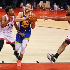 NBA FINALE: Golden Stejt nezaboravnom serijom nokautirao moćnog Lenarda i Toronto! Nova povreda zvezde Voriorsa (VIDEO)