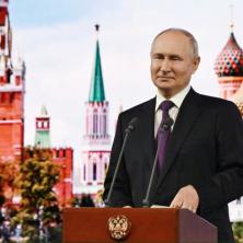 NE ODSTUPAMO OD REALIZACIJE NAŠIH PROGRAMA Putin čestitao Moskovljanima Dan grada