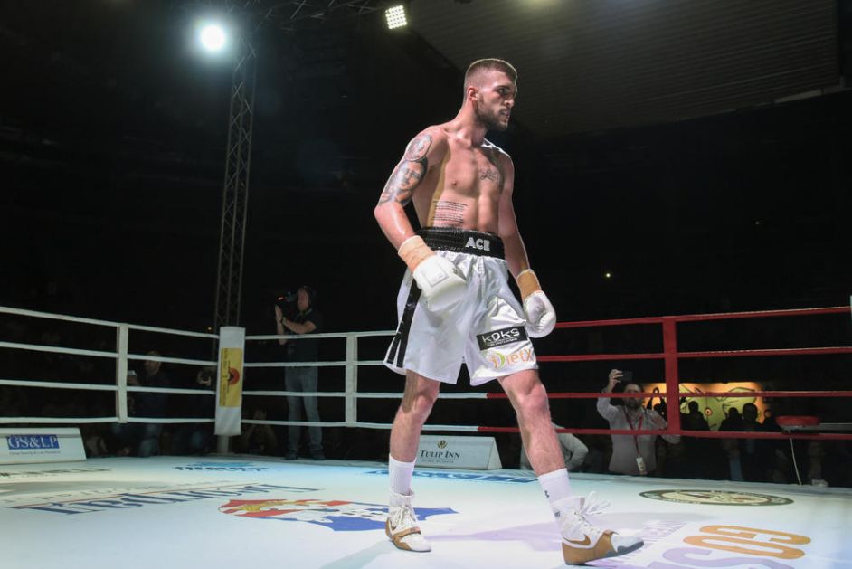 NEĆETE PREPOZNATI CECINOG SINA: Srpski bokser promenio imidž! Pogledajte kako sada izgleda Veljko Ražnatović (VIDEO)