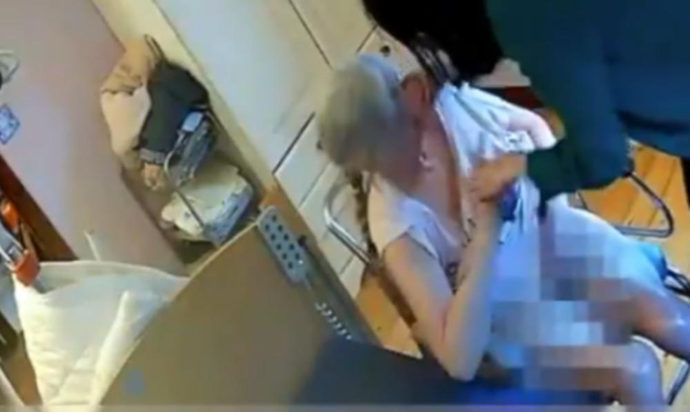 NEGOVATELJICA IZ PAKLA: Kamera dokumentovala iživljavanje nad starijom Britankom, nesrećna žena nije dočekala pravdu na sudu VIDEO