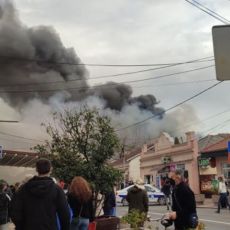 NEMA JE, NE ZNAMO NIŠTA Potresne reči porodice nestale žene u požaru u Obrenovcu - potraga se nastavlja (FOTO)
