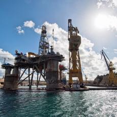 NEMA SVETLA NA KRAJU TUNELA: Pad cena nafte najavljuje novu recesiju