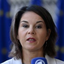 NEMAČKA POLITIČARKA INSISTIRA DA SE SRBIMA STAVI ŽIG GENOCIDA! Analena Berbok na čelu anti-srpske propagande u regionu