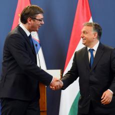NENAJAVLJENA POSETA ORBANA SRBIJI: Susret Vučića i mađarskog premijera na beogradskoj reci (FOTO)