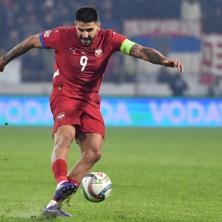 NEPRIJATNE VESTI: Čelnik VELIKANA se oglasio povodom Mitrovićevog transfera
