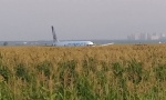NESREĆA U RUSIJI: Avion prinudno sleteo u polje, 23 osobe povređene od čega devetoro dece