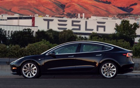 NHTSA: Tesla Model 3 najsigurniji automobil ikada testiran u SAD-u