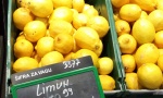 NIŽE CENE U HIPERMARKETIMA NEGO NA PIJACAMA: Kilogram limuna i do 330 dinara