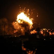 NOĆAS JE GORELA GRANICA: Strahovite eksplozije odjekivale kilometrima daleko, Izrael je napao?!