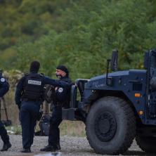 NOVA DRAMA NA KOSOVU, PRIJAVLJENA PUCNJAVA! Kosovska policija ponovo u akciji, uhapšena dva muškarca! (FOTO)