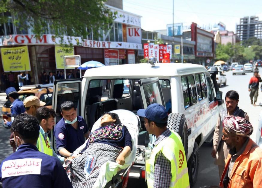 NOVA EKSPLOZIJA U AVGANISTANU: Putnički autobus naleteo na bombu, poginulo najmanje 32 ljudi! Među nastradalima ima i dece!