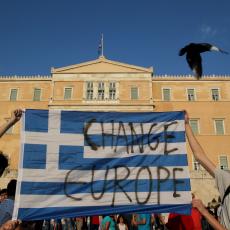 NOVA ŠOKANTNA ODLUKA GRČKE VLADE: Izlaze iz evrozone i prelaze na dolar?