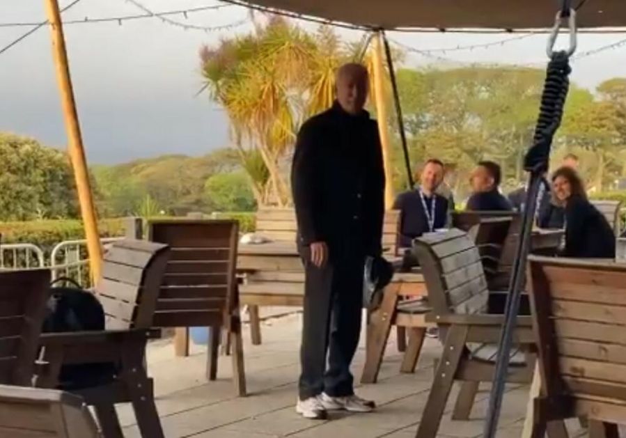 NOVI BAJDENOV GAF: Zalutao u britanski restoran na samitu G7! Pitanje gostiju ga nije iznenadilo! VIDEO