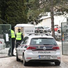 NOŽEM IZBO BAKU ZBOG KORISTOLJUBLJA Policija otkrila stravične detalje zločina u Modriči: Ponašao se hladno, bez emocija...