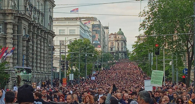 NP Otadžbina: Podrška zahtevima sa protesta za smenom Vučića zbog politike sunovrata