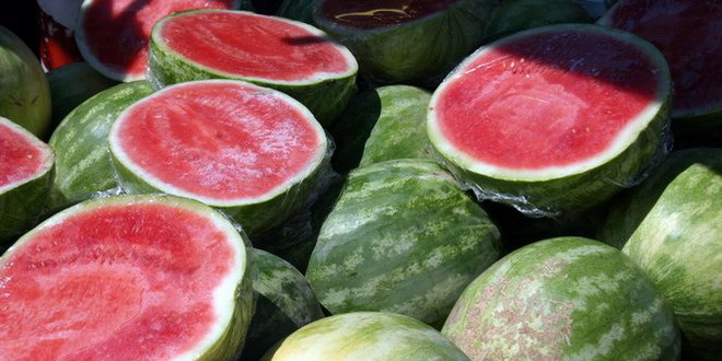 Na Bostanijadi u Dobrincima najteža lubenica 19 kg
