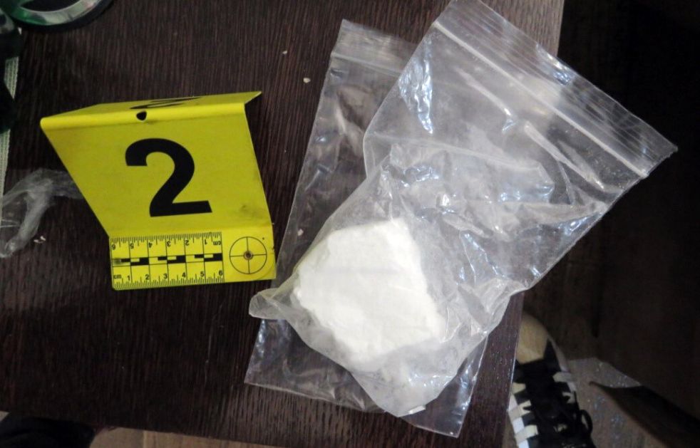 Na Horgošu pronađen heroin u mašinici za motanje duvana