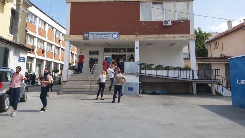 Na Kosovu 13 preminulih i 225 novih slučajeva korona virusa