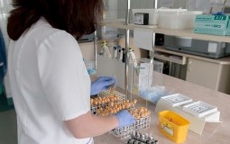 
					Na Kosovu pet novih slučajeva koronavirusa, ukupno 140 
					
									