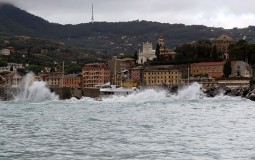 
					Na Siciliji deset mrtvih u poplavama 
					
									