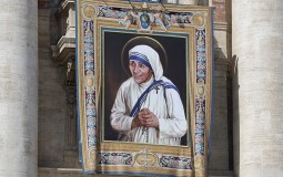 
					Na današnji dan preminula Majka Tereza 
					
									