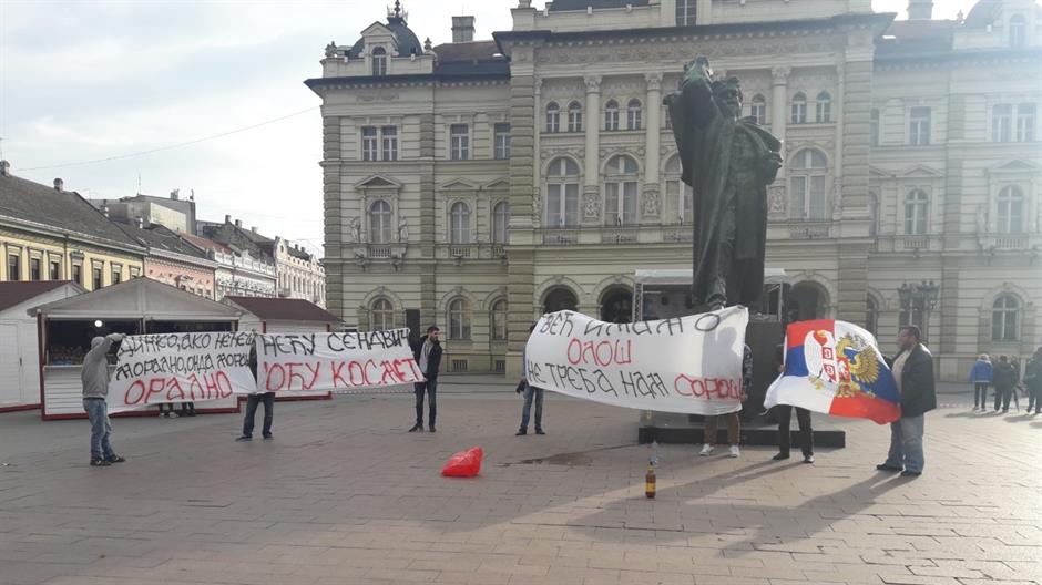 Na kontraprotest u Novom Sadu došlo osmoro ljudi
