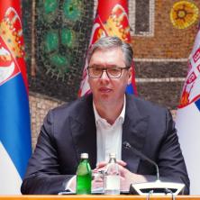 Na kraju, uvek pobeđuje Srbija Vučić se u 11 sati obraća građanima: Nakon protesta poslao kratke poruke, a iz Pionirskog parka orila se ova pesma