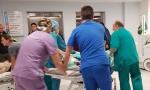Na operacionom stolu preminule dve osobe, broj nastradalih pet, životno ugroženo najmanje 10 osoba! (FOTO I VIDEO)