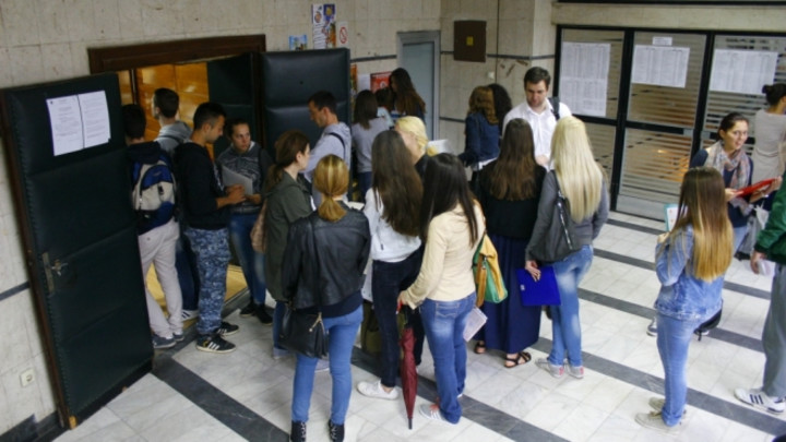 Na ove fakultete u Srbiji je najveća navala: Gužva na FON-u, veliko interesovanje i za Stomatološki fakultet!