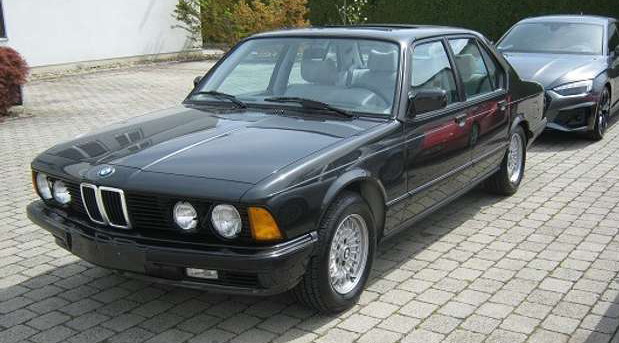 Na prodaju 1986 BMW 745i sa samo 1420 pređenih km