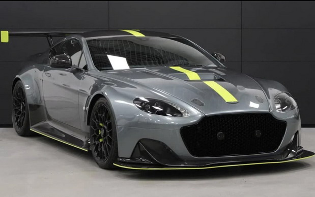 Na prodaju Aston Martin V8 Vantage AMR Pro legalan za put