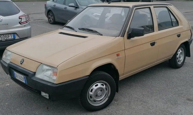 Na prodaju Škoda Favorit 135 LS s manje od 40.000 kilometara