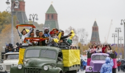 Na prosovjetskoj paradi u Moskvi 8.000 mladih ljudi