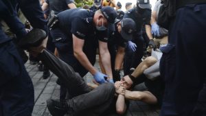 Na protestima u Varšavi policija uhapsila 48 LGBT aktivista