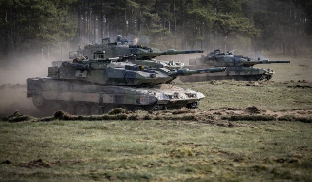 Na ratištu – paradoks: Ukrajinske tenkove pokreću Rusi