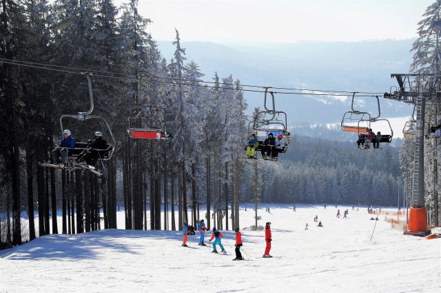 Na ski stazi sigurni uz AMS Osiguranje