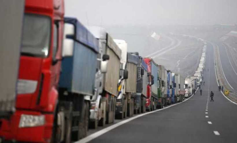 Na srpskoj granici čeka 230 tona lako kvarljive robe iz Hrvatske
