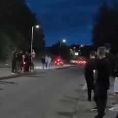 Na uličnoj trci automobil ULETEO MEĐU LJUDE: Najmanje 17 povređeno! (UZNEMIRUJUĆI VIDEO)