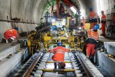 Najduži tunel na svetu zatvoren: 16 vagona izletelo iz šina FOTO