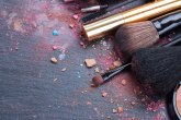 Najjednostavniji način čišćenja četkica za šminku: Ovaj metod koristi slavni šminker Kim Kardašijan