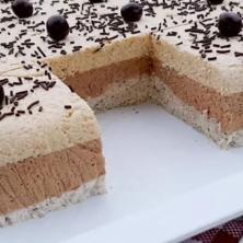 Najkremastija GRČKA SLADOLED TORTA gotova za 15 minuta - Bez rerne, bez komplikacija, osvežava, savršena za iznenadne goste