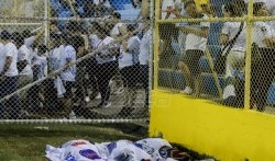 Najmanje 12 ljudi poginulo na stadionu u Sal Salvadoru