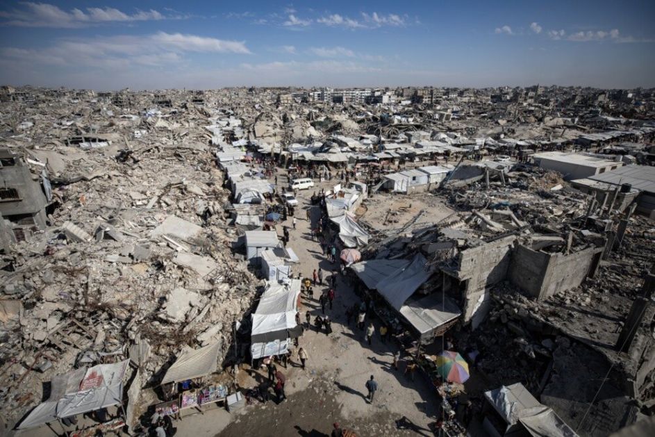 BLISKOISTOČNI SUKOB: Najmanje 14 Palestinaca poginulo u Gazi, još 11 ljudi umro zbog gladi