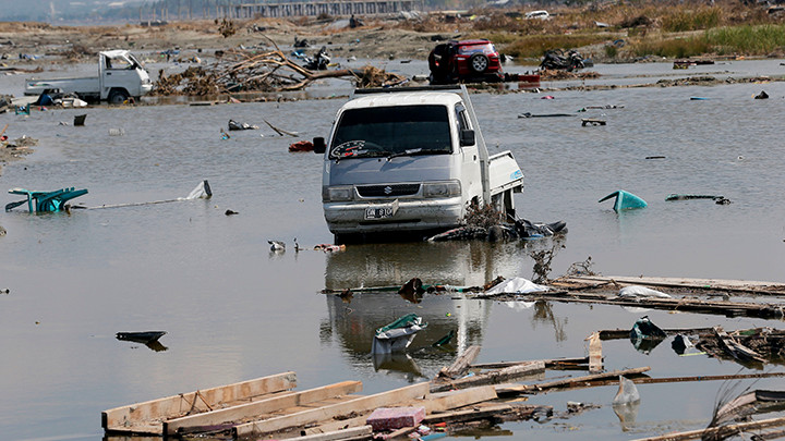 Najmanje 17 mrtvih u poplavama u Indoneziji - Evakuisano 12.000 ljudi