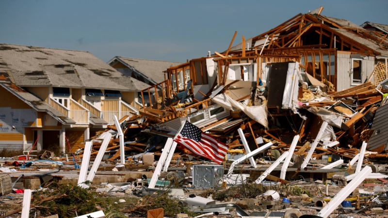 Najmanje 17 žrtava uragana Majkl 