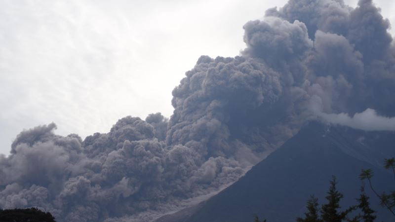 Desetine stradalih u erupciji vulkana u Gvatemali